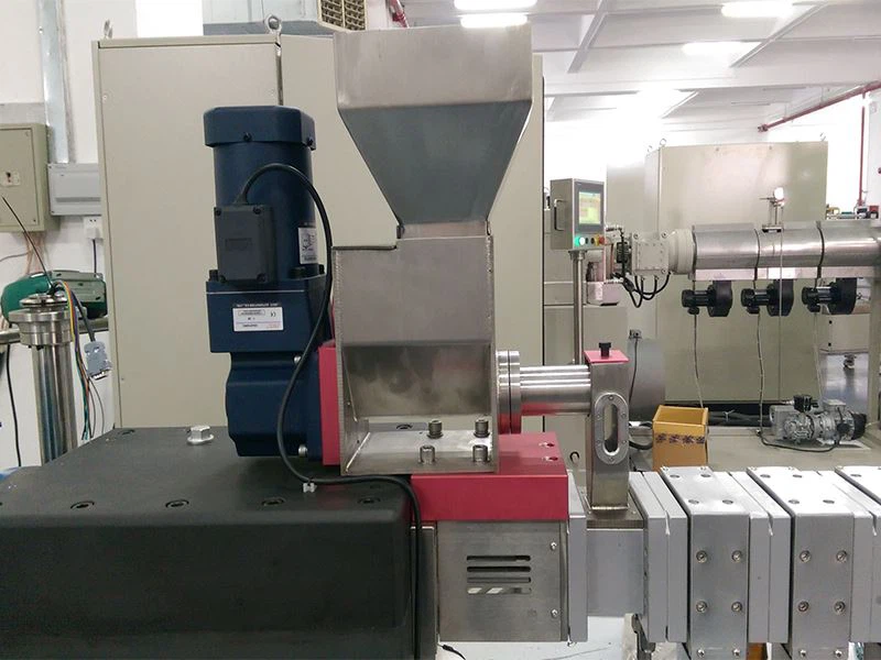 Lab twin screw compounding extruder made in china